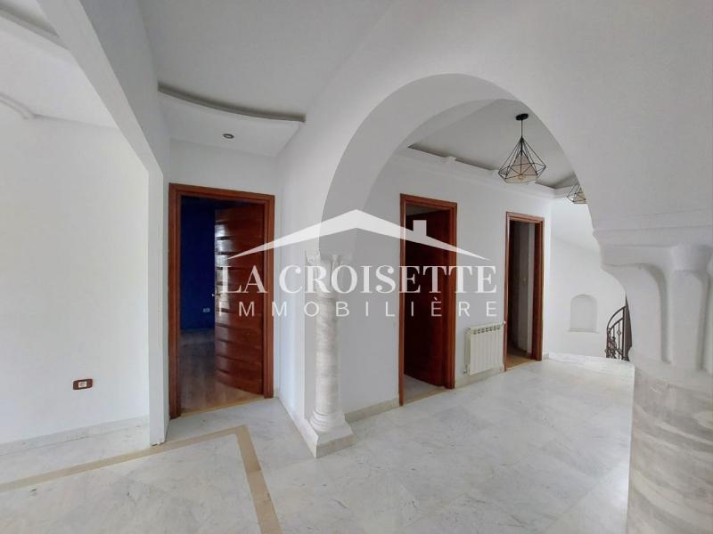 Villa S+5 aux Jardins de Carthage